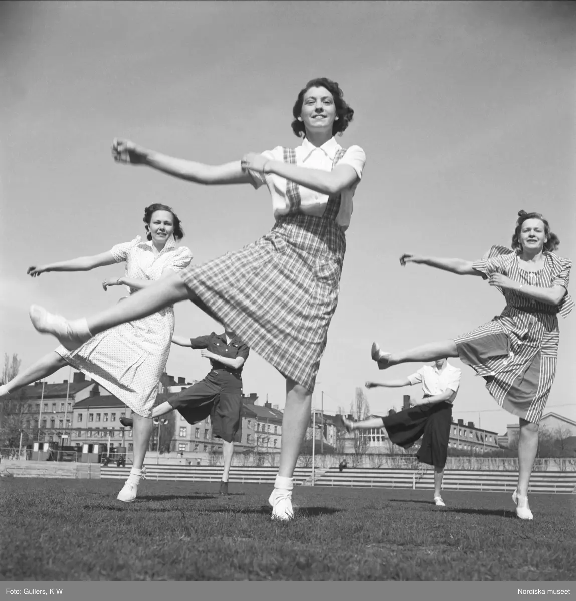 Husmorsgymnastik p&aring; Zinkensamms idrottsplats, Stockholm
