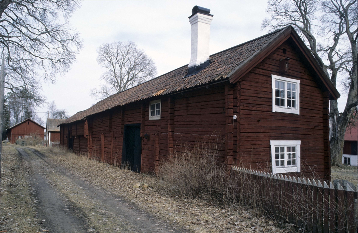 Knuttimrad bodlänga,  Fäcklinge, Tierps socken, Uppland 2000