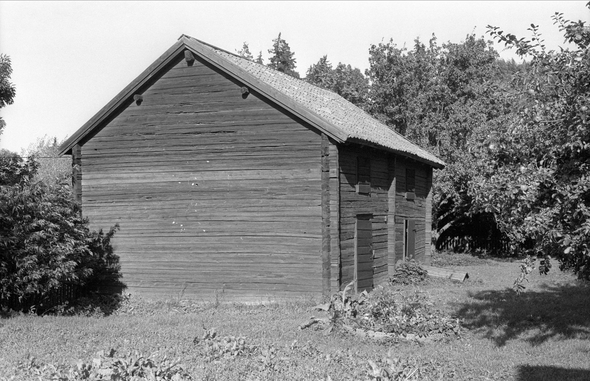 Magasin, Bälinge prästgård, Bälinge socken, Uppland 1983