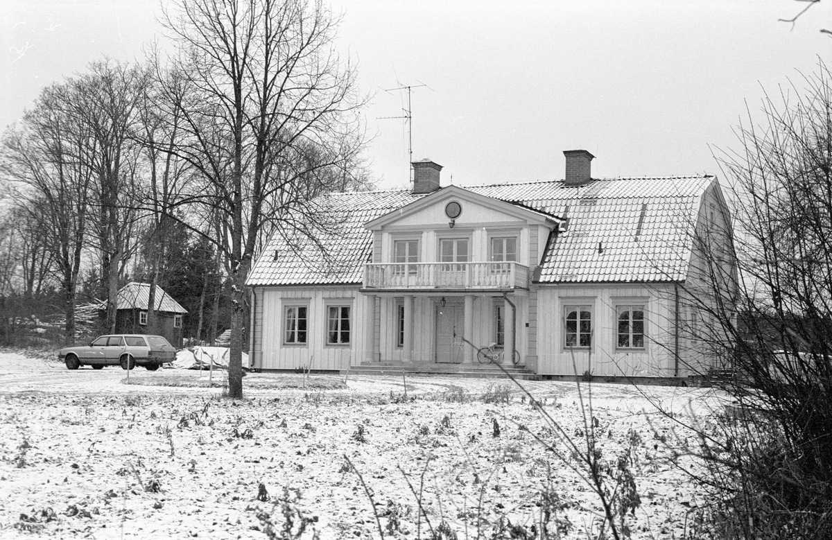 Bostadshus, Sunnanå 1:5, Sunnanå, Hagby socken, Uppland 1985
