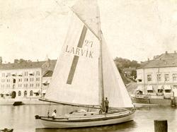 Losbåt 27 Larvik, i Arendal 1894