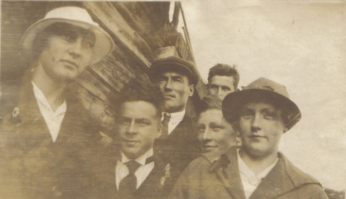 Samling fotografier etter Olga Beldo f. Eliassen