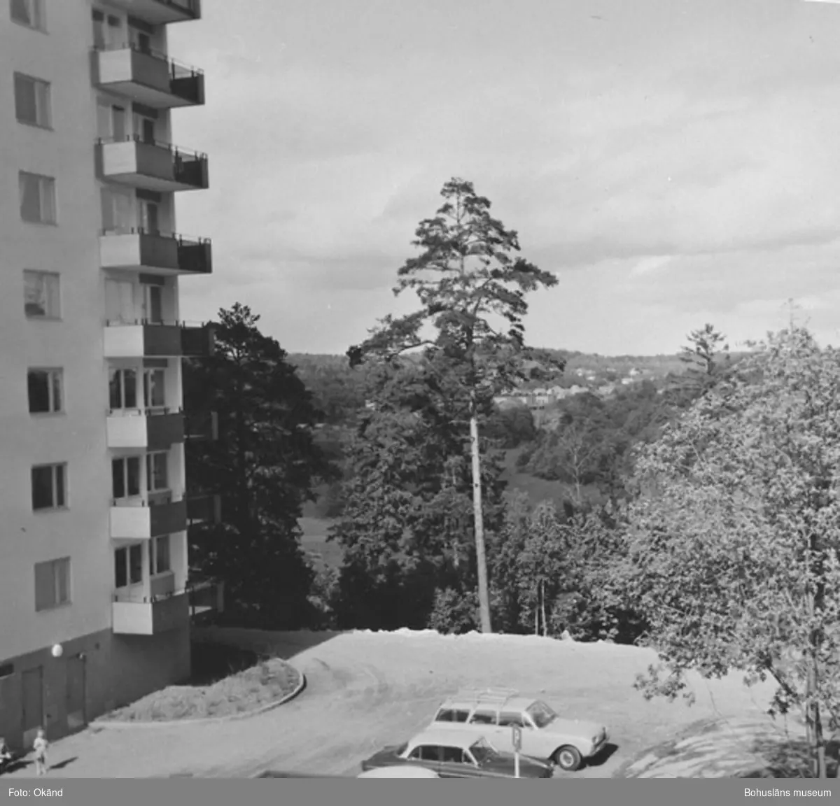 Utsikt från lägenheten, Cyklonvägen, Skogslyckan 1963
