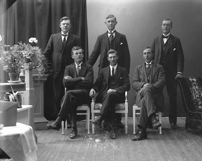 Enligt fotografens journal nr 4 1918-1922: "Frisk, Karl Gamleberg Ödsmål".