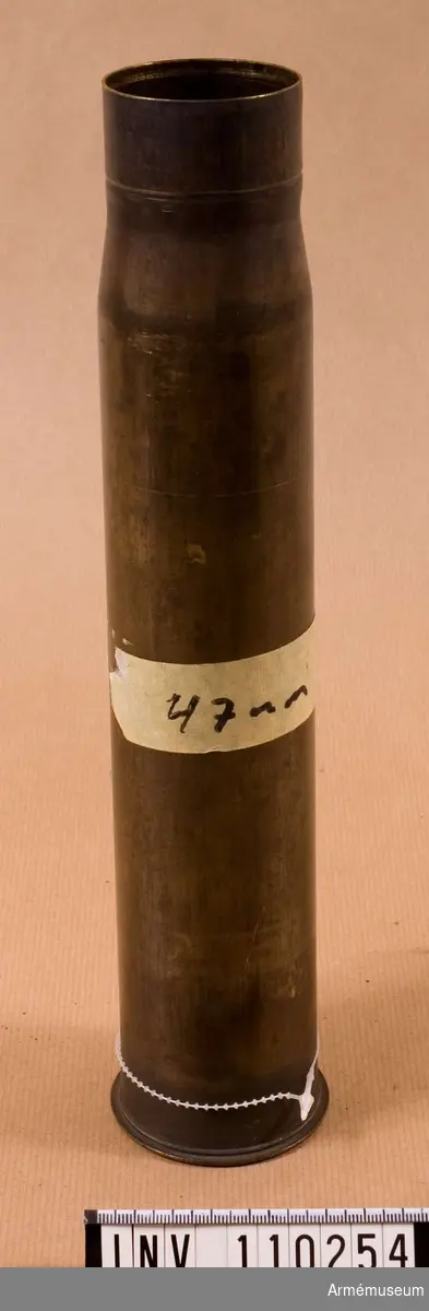 Påskrift på etikett: "47 mm tubkan m/02, 47 mm ptrh m/95 FL".
