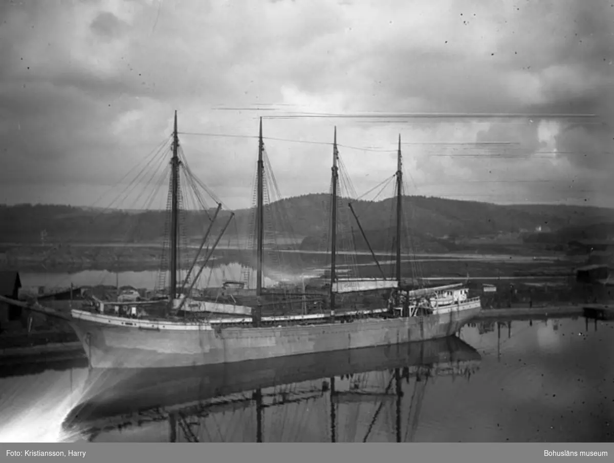 Fartyg i Uddevalla hamn