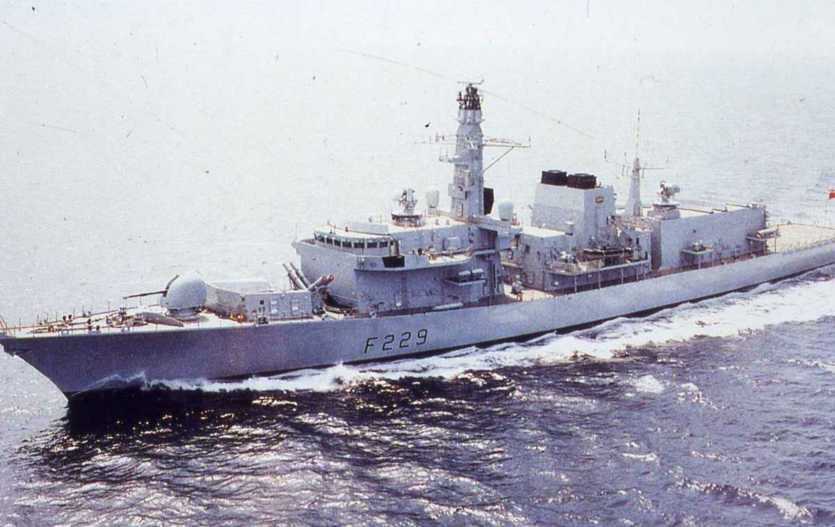 Engelsk fartøy av Duke - klassen (Type 23). Navnet er Lancaster og den har nummer F 229 (tidligere 232).