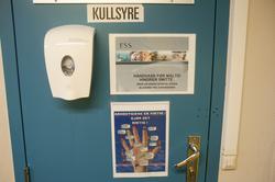 På en plattform der mange personer omgåes er renslighet og h