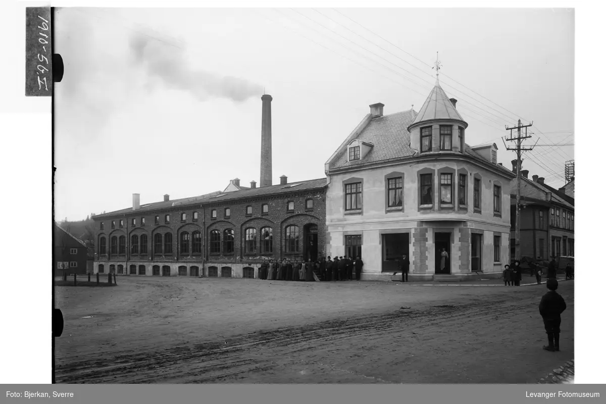 Il Eides Gård I Levanger Levanger Fotomuseum Digitaltmuseum 