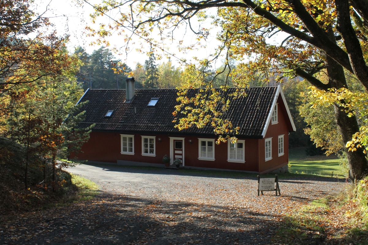 Forpakterboligen eller vaktmesterboligen på Berg lystgård, 14.10.2013