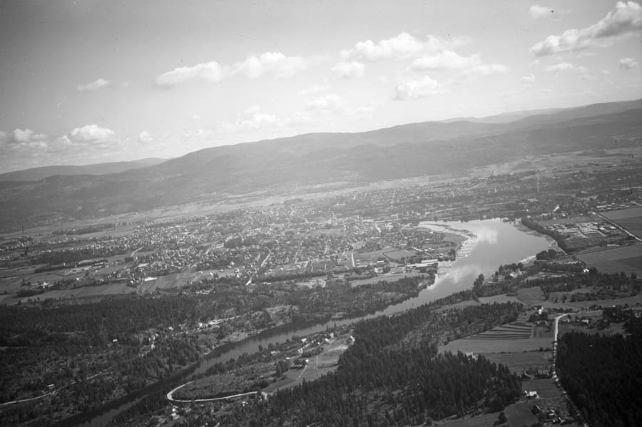 Ulike Widerø flyfoto fra Skien kommune  