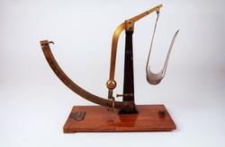 Postmuseet, gjenstander, vekt, brevvekt.