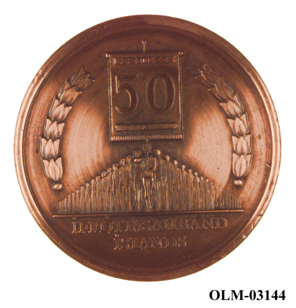 Bronsefarget medalje med islandsk innskrift og motiv av en menneskegruppe med en fane. Det er også motiv av et våpenskjold.