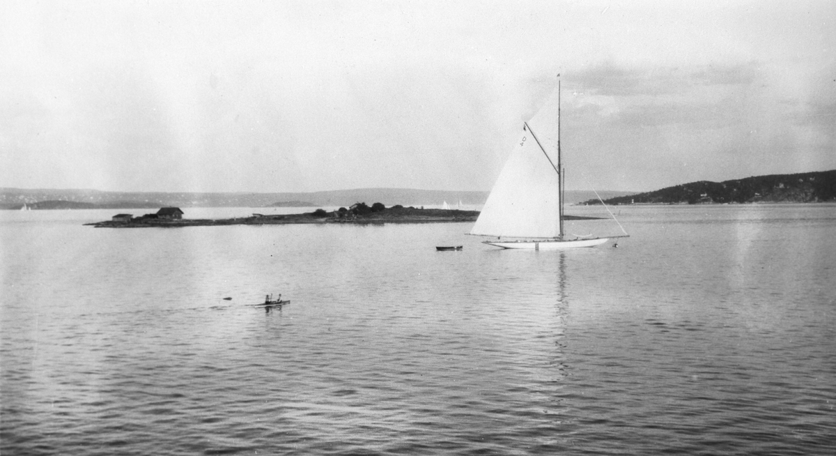 Seilbåten "Magda X" sommeren 1923.