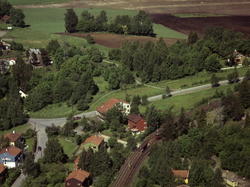 Villabebyggelse Kringsjå. Sognsvannsbanens bro over Carl Kje