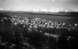 Molde by sett fra nord..(Bilde tatt mellom 18.03.1951 og 08.