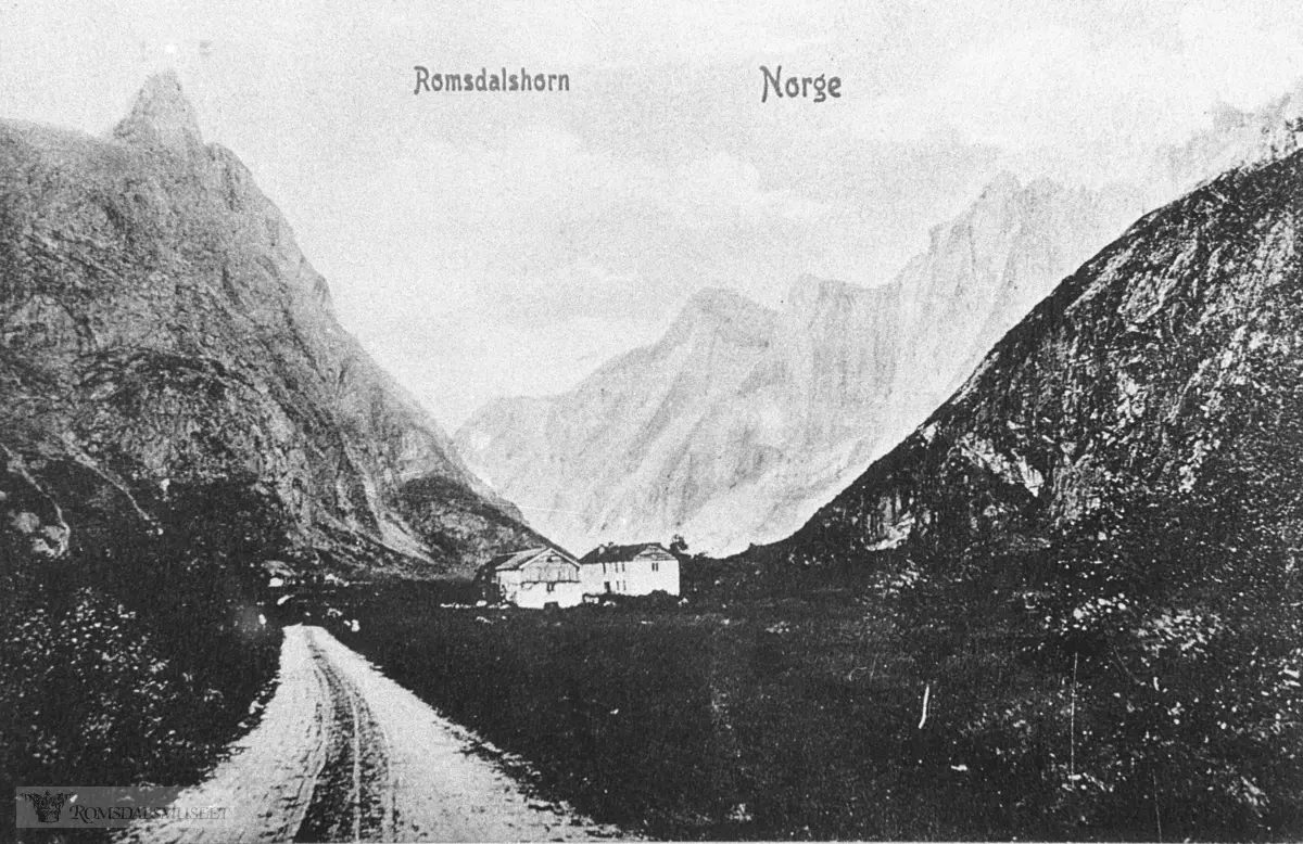 Romsdalshorn, Romsdalen.