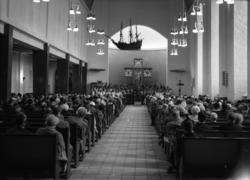 "1959 Harmonien, Kirkemusikkstemne, Mette søv på divanen 23.
