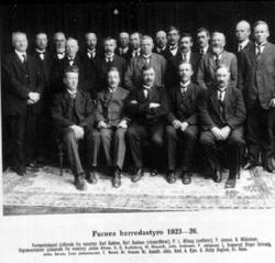 Furnes herredstyre 1923-1926. Sittende fra venstre er Karl B