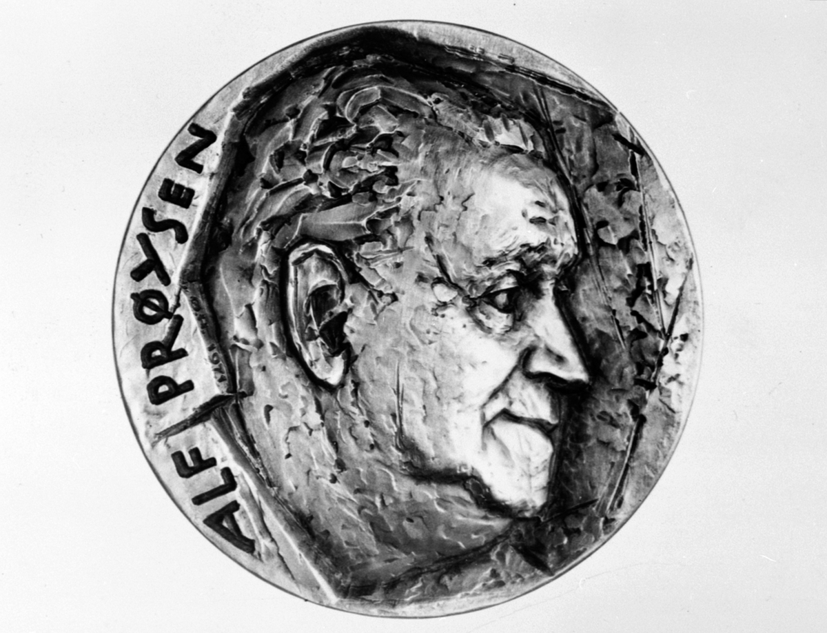 Alf Prøysen, Prøysenprisen, medalje laget av myntgravør Øivind Hansen.