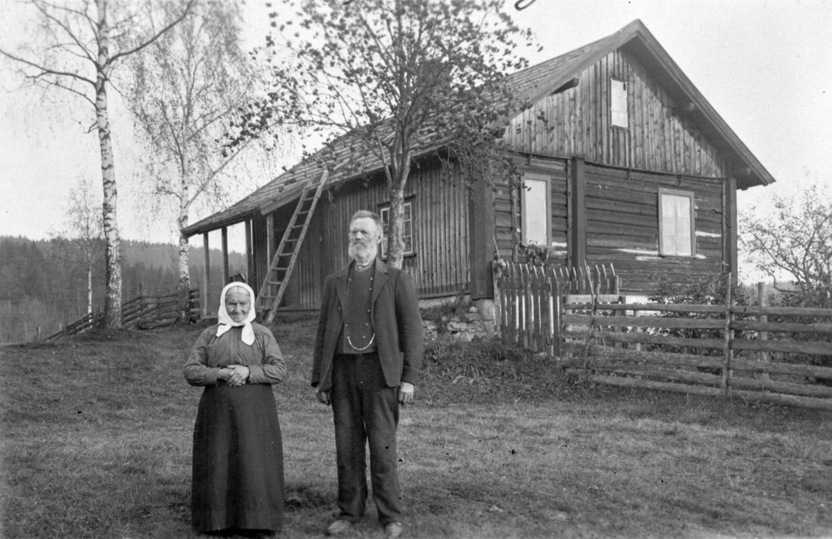 Skomaker Ole Berglund og kone, Moelv