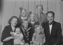 Arne Hjelmsø med familie