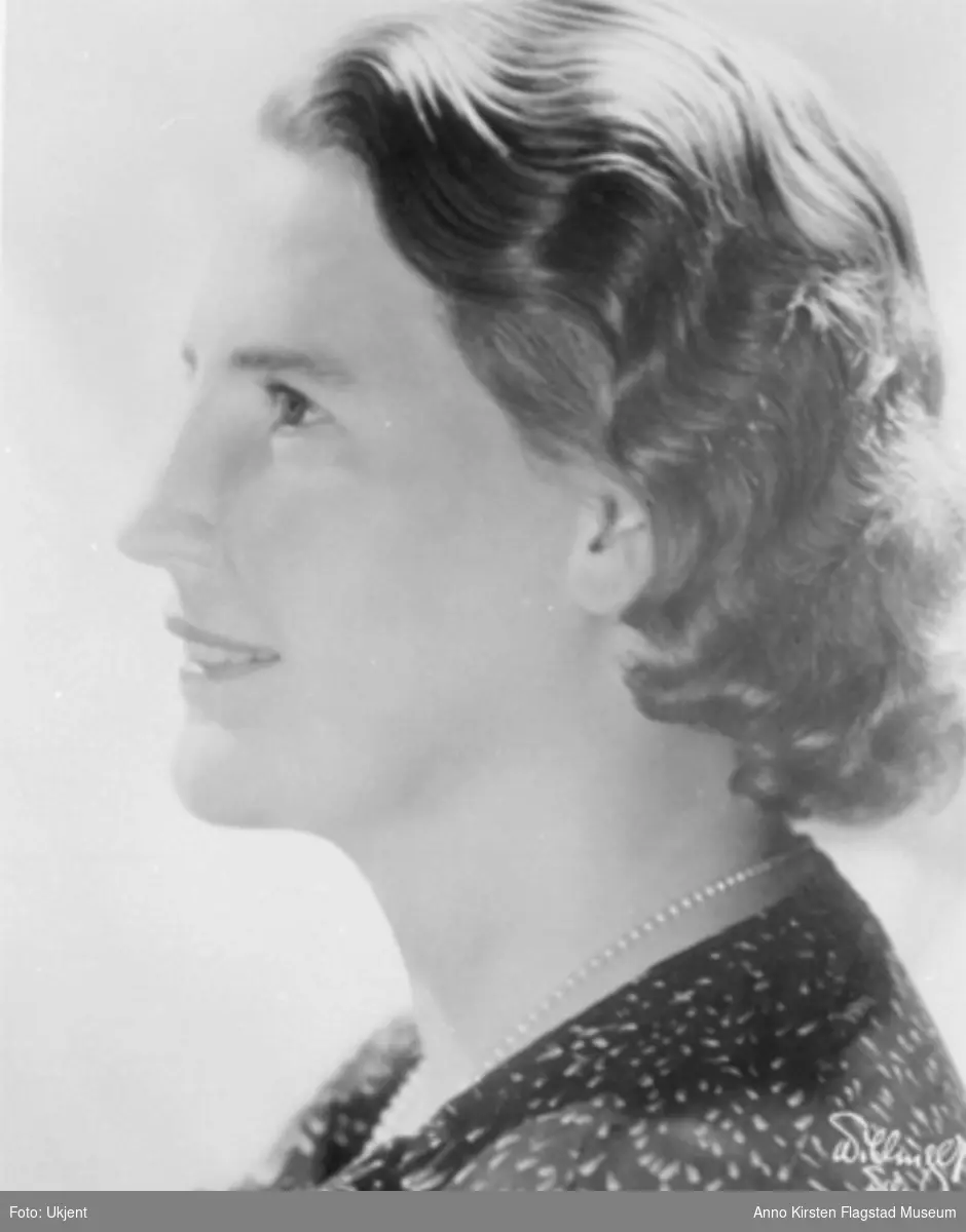 Kirsten Flagstad. Portrett Wien 1936. Kirsten Flagstad. Portrait Vienna 1936. 