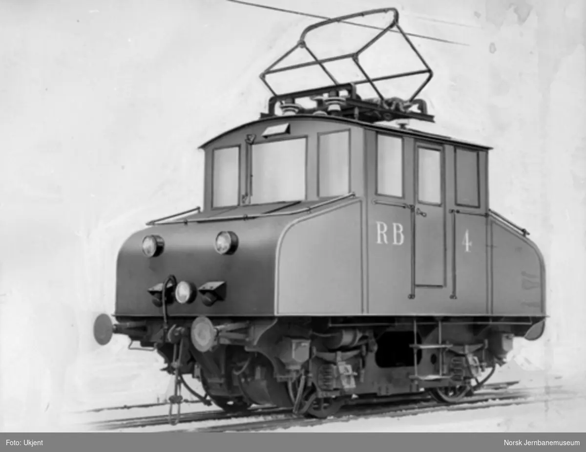 Rjukanbanens elektrisk lokomotiv nr. 4, retusjert